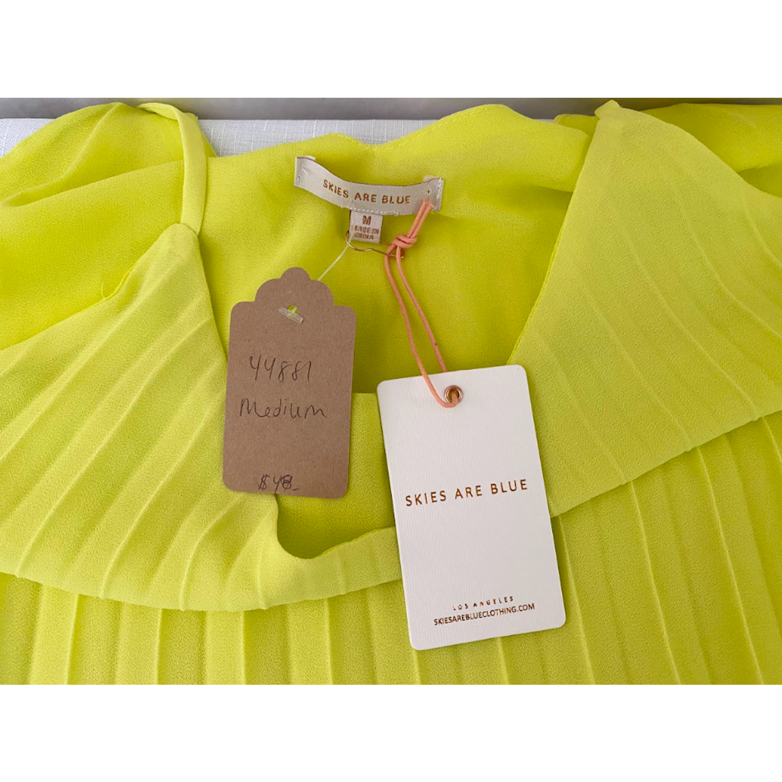 Skies Are Blue Pleated Cami Tank Top Neon Yellow Boho Nwt Size M — image 4 of 5